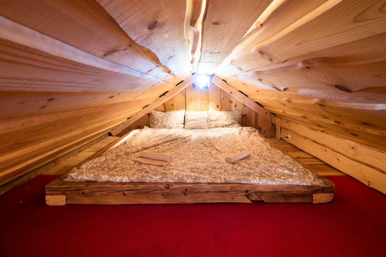 Apartment With Sauna Pr' Geci Dobova Eksteriør bilde