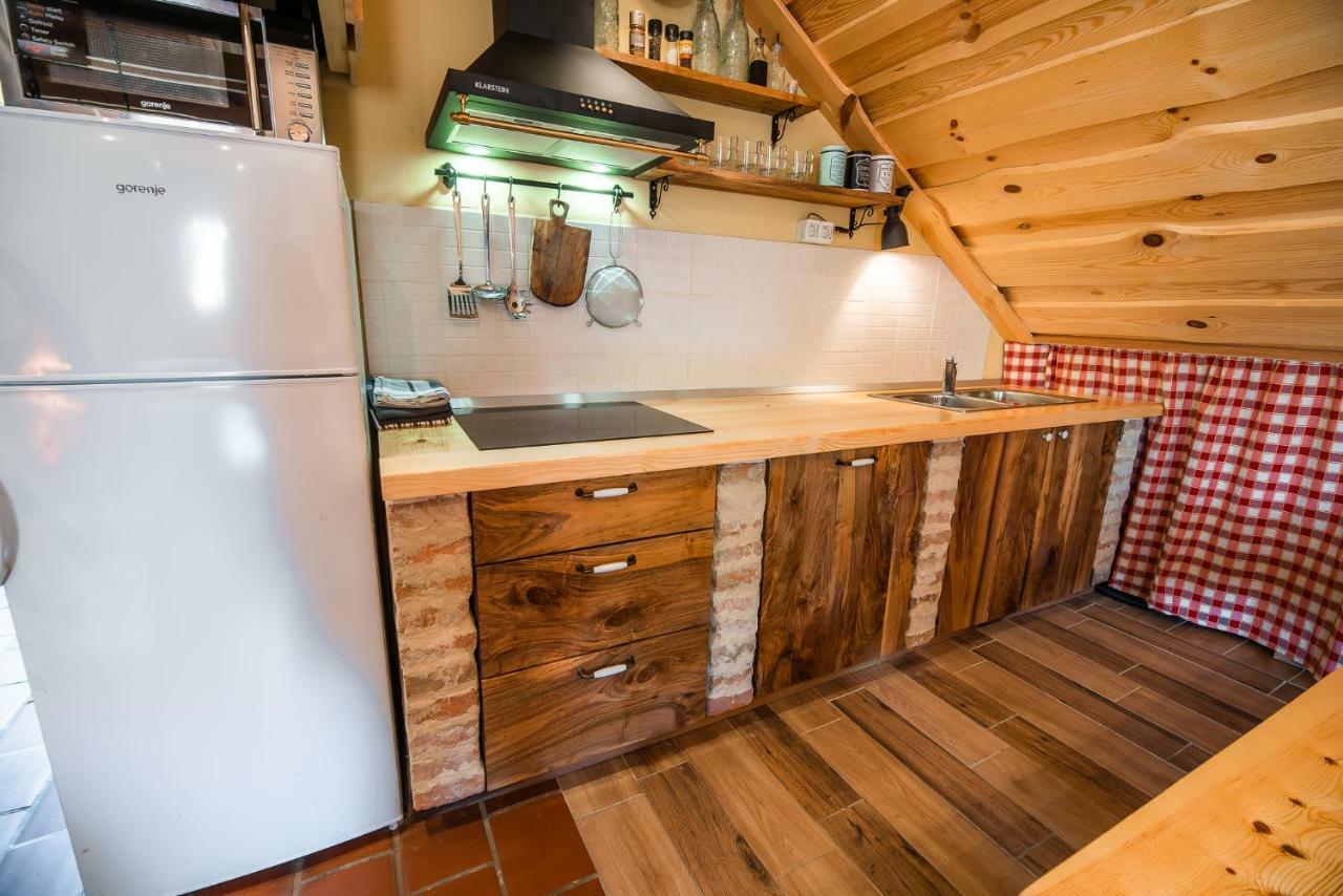 Apartment With Sauna Pr' Geci Dobova Eksteriør bilde
