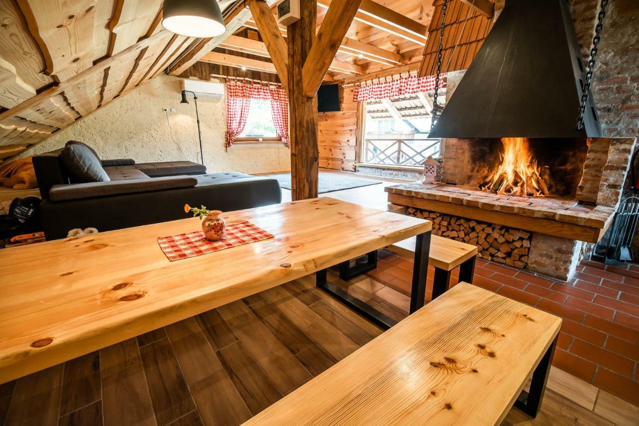 Apartment With Sauna Pr' Geci Dobova Eksteriør bilde